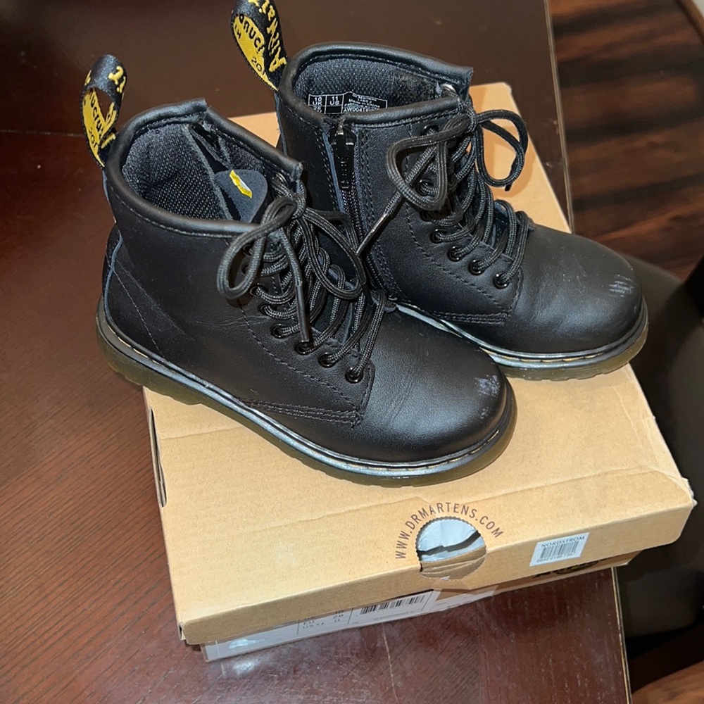 Dr. Martens 1460 combat boots 🥾
